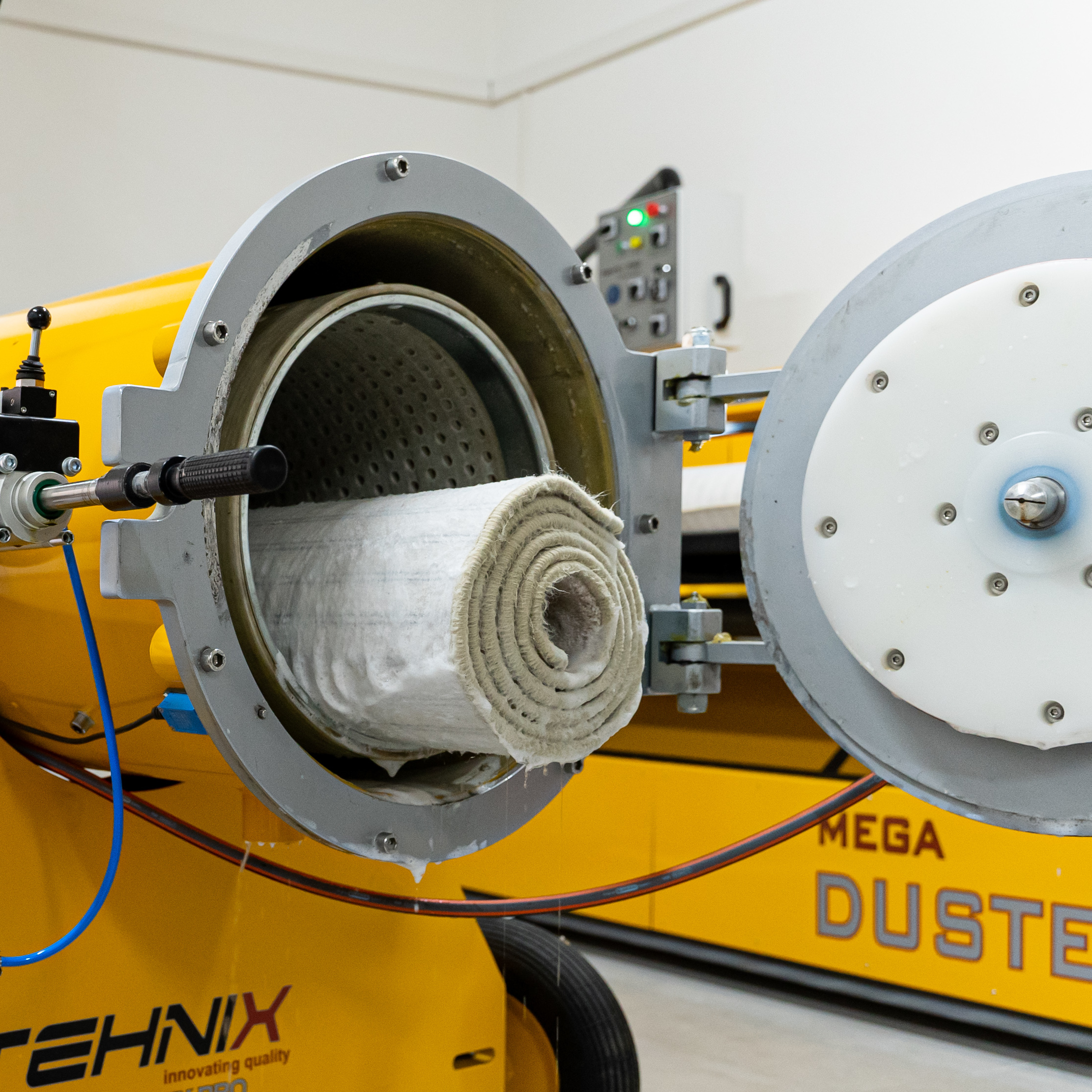 Centrifugalno ispiranje tepiha